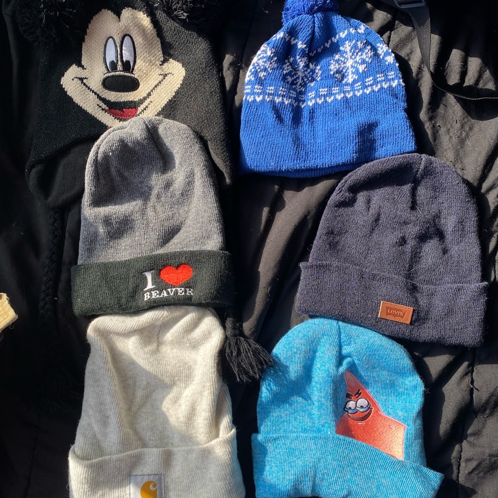 Lot of 6 Beanies